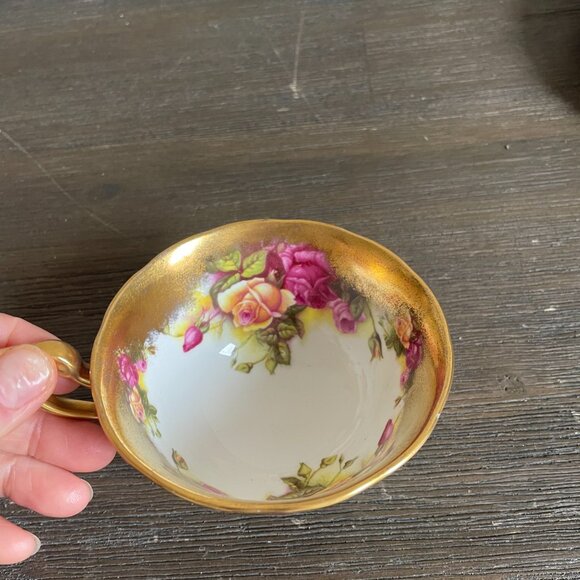 Royal Chelsea Golden Rose Teacup & Saucer - Picture 4 of 15